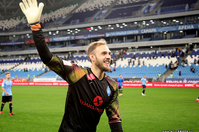 Голкипер "Крыльев Советов" Евгений Фролов: "Такие победы вдохновляют всю команду"