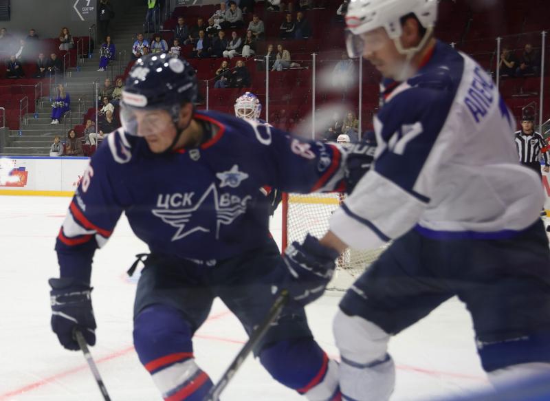 Самарские хоккеисты завершили домашнюю серию игр