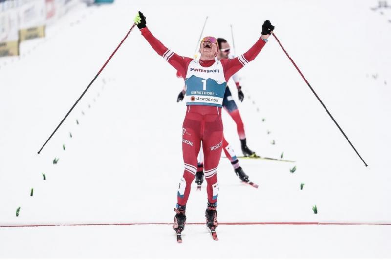 Лыжник Александр Большунов впервые стал чемпионом мира