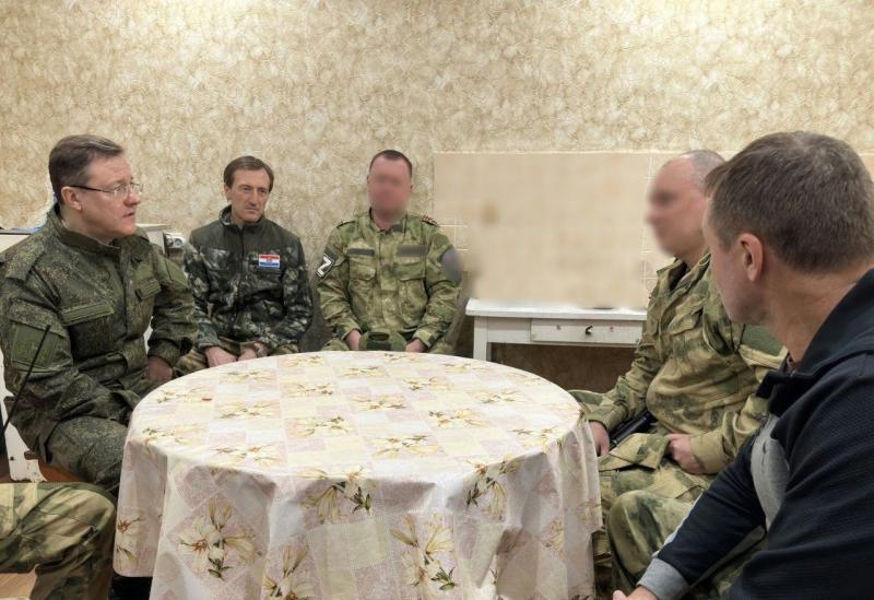 Губернатор Дмитрий Азаров поблагодарил бойцов Росгвардии, несущих службу в зоне СВО