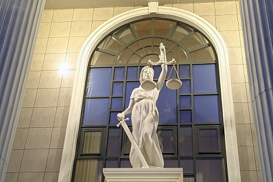 Новая схема: мошенники просят подтвердить участие в суде через смс