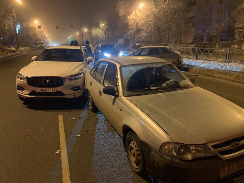 В Самаре на улице Гагарина произошло крупное ДТП