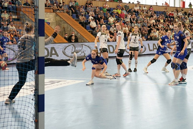 Гандбольная "Лада" не сыграла в Румынии из-за инфекции 