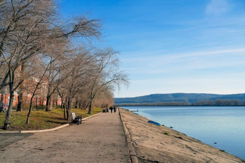 В Самарской области в начале декабря температура воды в Волге держится в пределах 0-5 °C 