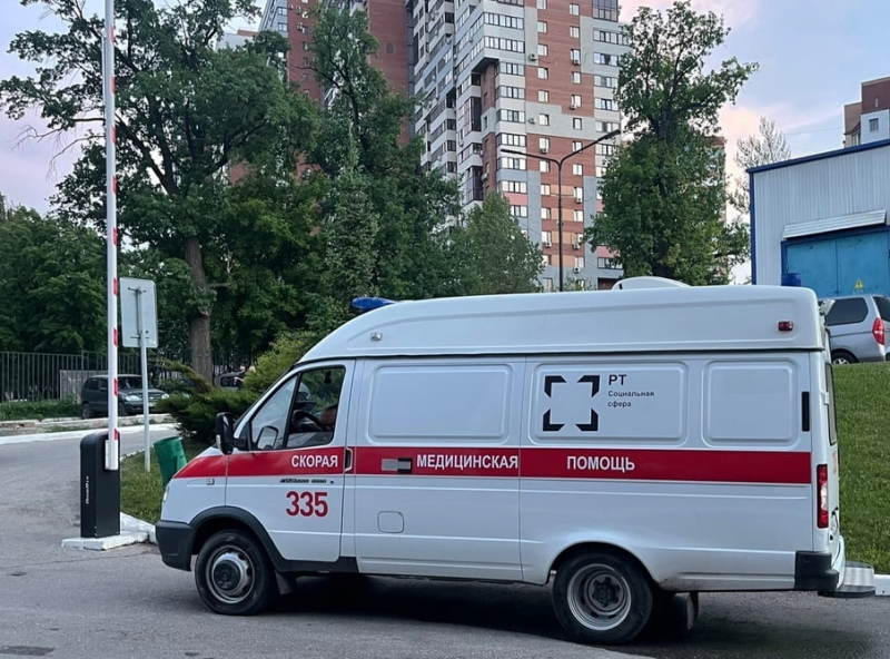 Дмитрий Азаров: программа обновления автопарка скорой помощи в Самарской области будет продолжена 