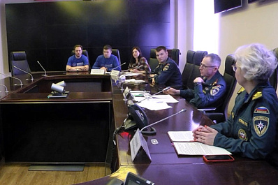 Пожары и происшествия на воде: самарские спасатели напомнили школьникам правила безопасности