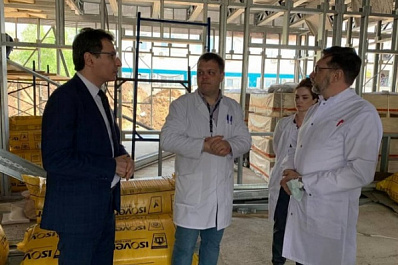 Армен Бенян проверил ход строительства модульного ковид-корпуса в Тольятти