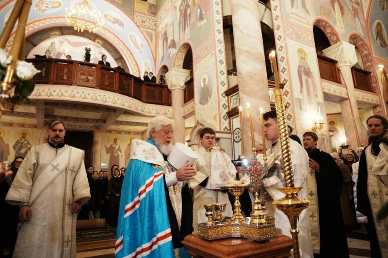 Жители Самарской области встретили Рождество Христово