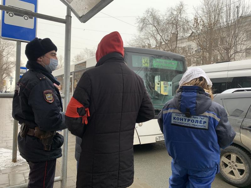 В Самаре за неделю составили 15 протоколов на пассажиров-"антимасочников"