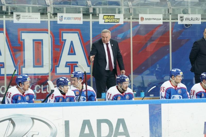 Хоккейная "Лада" вернулась из Ростова на автобусе из-за закрытия аэропорта