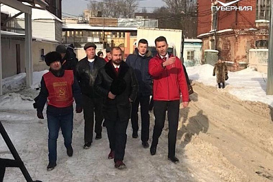 Лидер «Коммунистов России» Максим Сурайкин посетил в Твери здания бывших советских казарм