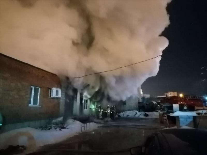 В Тольятти локализован пожар на площади 500 кв. м