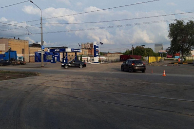 В Самаре две женщины на иномарках не поделили дорогу   