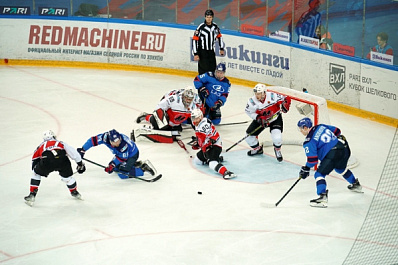 Хоккеисты "Лады" проведут два контрольных матча в Татарстане 