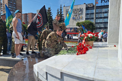 Школьникам Самарской области рассказали о подвигах десантников