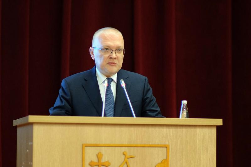 Игорь Комаров представил временно исполняющего обязанности губернатора Кировской области