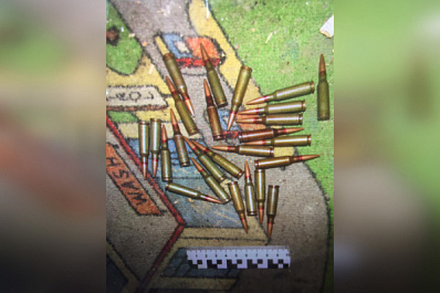 В Самаре в заброшенном доме нашли тайник с боеприпасами