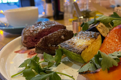 Эксперты рассказали, какие гарниры подходят к мясу больше всего