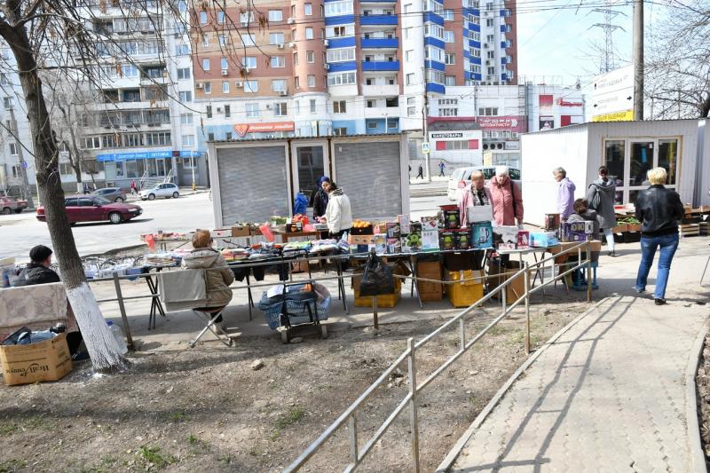 Депутаты ищут новые способы борьбы с нелегальной торговлей