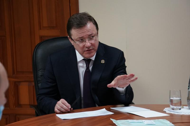 Губернатор Дмитрий Азаров - о Николае Ренце: "Это фигура, которая может консолидировать не только политические партии, но и городское сообщество"