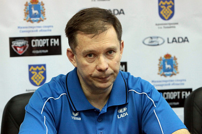 В Звенигороде женская гандбольная "Лада" проиграла местной "Звезде" со счетом 30:32