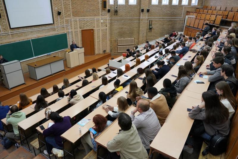 Самарские общественники обсудили изменения в высшем образовании, предложенные Президентом