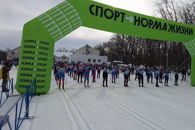 Лыжная гонка на призы "Волжской коммуны" объединила профессионалов и любителей из разных регионов России