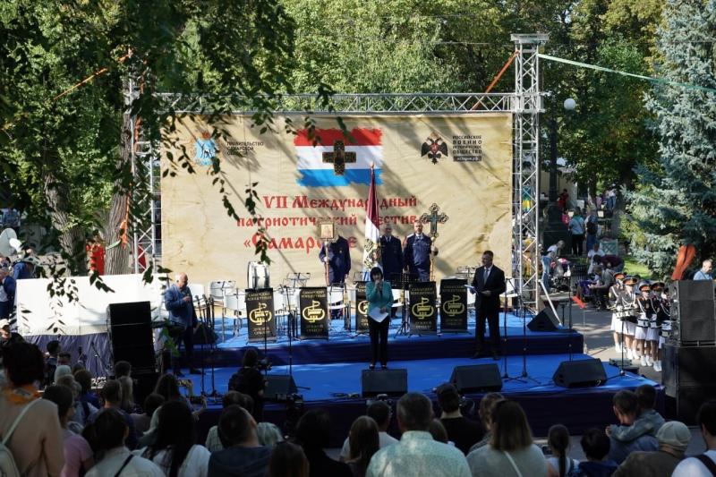 В Иверском женском монастыре состоялся торжественный молебен в честь Самарского знамени