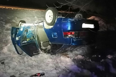 В Самарской области легковушка перевернулась на крышу из-за пьяного водителя