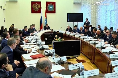 Дмитрий Азаров: Инвестиционная активность - основа развития региона