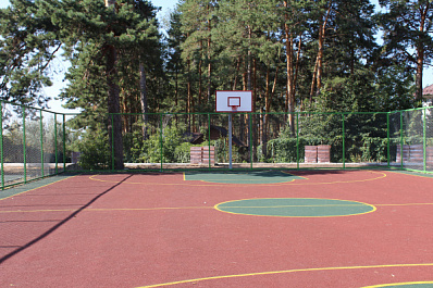 На тольяттинском стадионе появилась новая спортивная площадка 