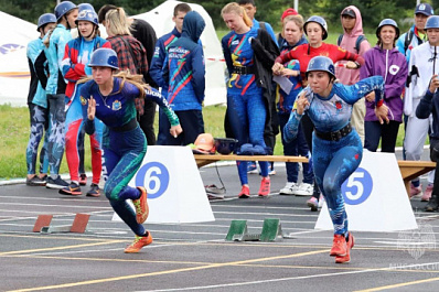 Команда девушек МЧС Самарской области заняла второе место на соревнованиях по пожарно-спасательному спорту