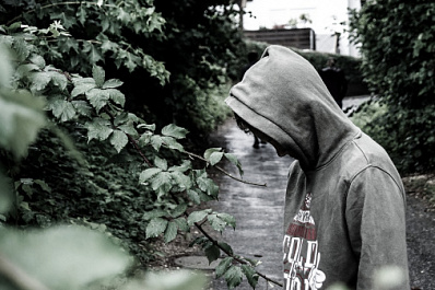 В Самаре мужчину отправят под суд за склонение ребенка к употреблению наркотиков