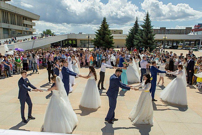 Более 600 пар в Самарской области сыграли свадьбу 18.08.2018