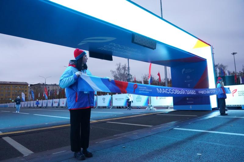 5 км по улицам Самары: как спортсмены готовились к массовому забегу