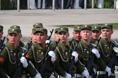 В Самаре около тысячи человек приняли участие в репетиции парада, посвященного 74-й годовщине Великой Победы