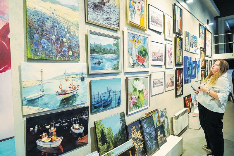 Синтез искусства и городской среды: в самарском Доме архитектора прошли выставка и арт­маркет "Открытый воздух"