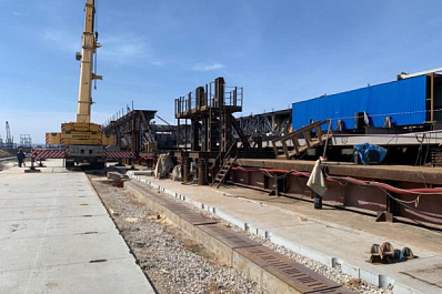 На крупнейшем инфраструктурном проекте страны готовятся к надвижке пролетных строений