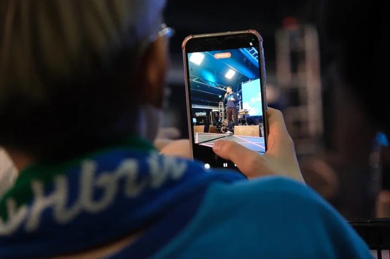 Встреча с новичками: игроки "Крыльев Советов" пообщались с болельщиками