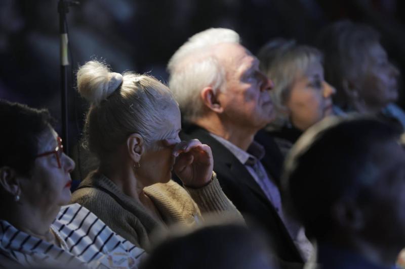 Образцовый школьный театр творческой мастерской "Юные гении" представил спектакль "Молодая гвардия"