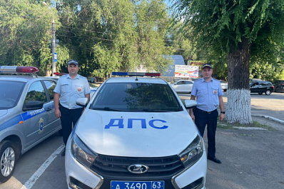 В Самаре инспекторы ДПС помогли по пробкам доставить ребенка в больницу