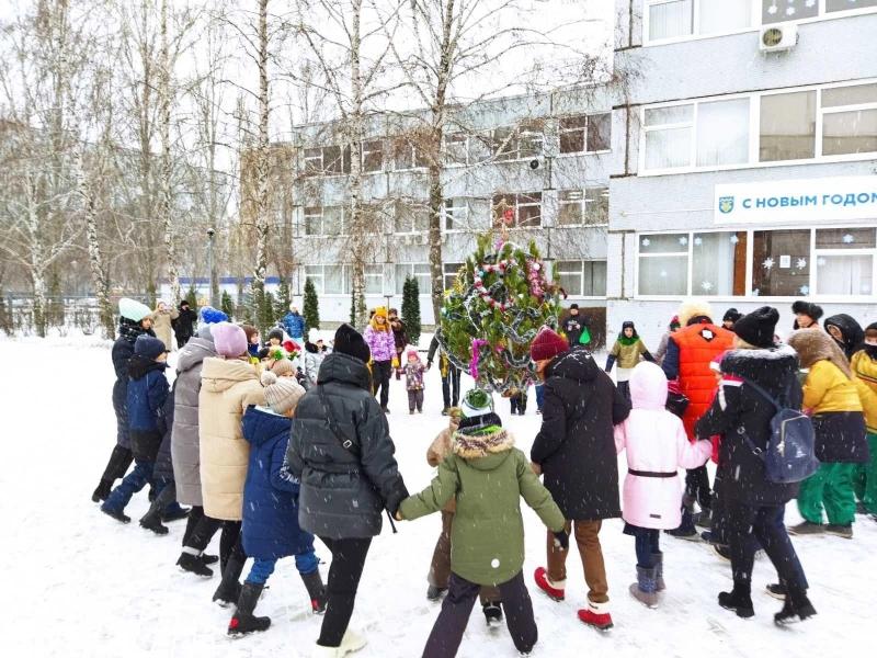 В Тольятти реализуют проект "Наш народ в Новый год!"