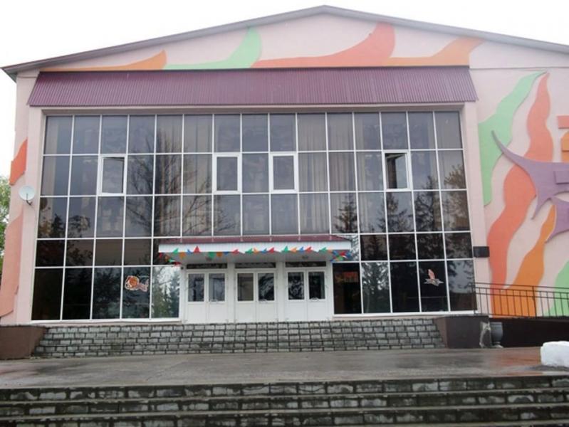 В Сергиевском районе ремонтируют Дом культуры "Дружба" 