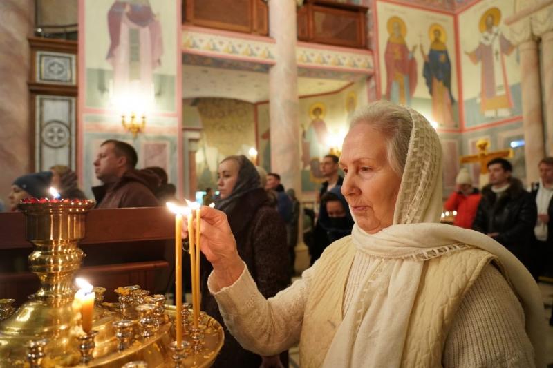 Дмитрий Азаров вместе земляками встретил Рождество Христово в Софийском соборе