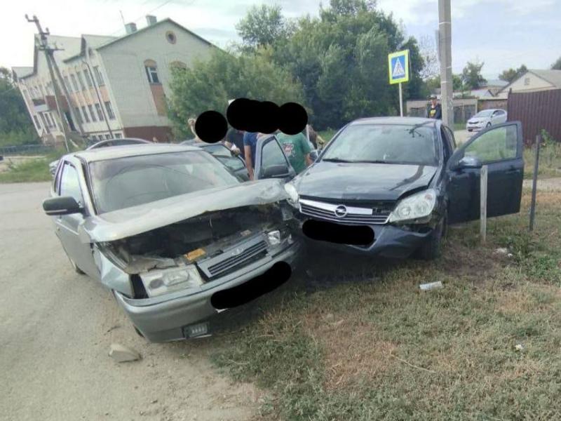 В Шигонах 24 августа при столкновении двух легковушек пострадал человек