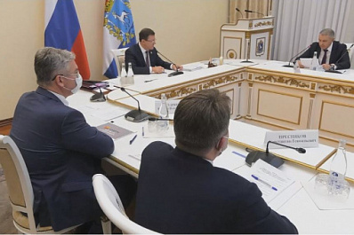 Дмитрий Азаров провел совещание по проекту "Умная дорога"  