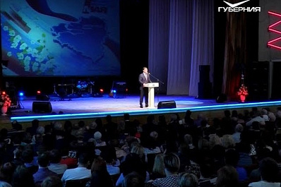 Дмитрий Азаров поздравил тольяттинских профессионалов с Днем Весны и Труда