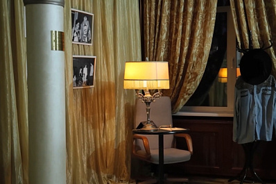 На сцену драмтеатра "Колесо" вернулась комедия "Ночь ошибок"