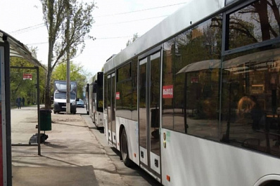 Восемь маршрутов запустят до кладбищ в Самаре в Троицкую родительскую субботу, 11 июня 2022 года