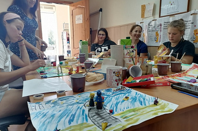 В Тольятти снимают стресс на бесплатных занятиях в арт-студии